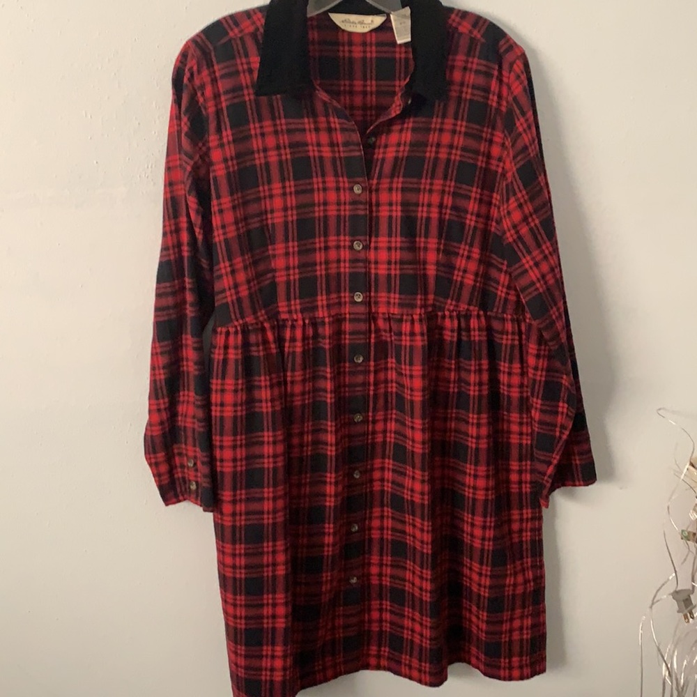 Eddie Bauer cotton plaid flannel dress. Red. SP